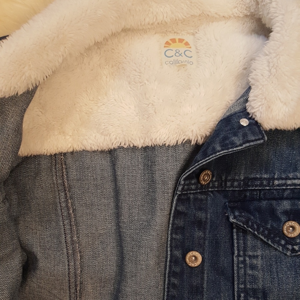 C&C California Faux Shearling Collar Denim Jacket - Picture 6 of 7